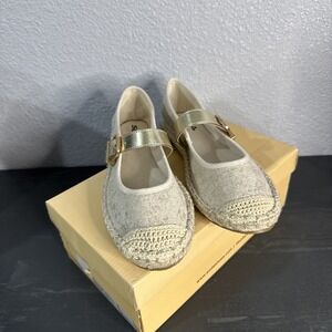 Soda Corlie Beige Gold Flats Size 7‎ NIB